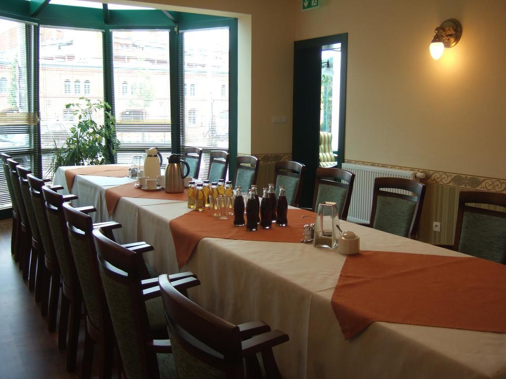 Hotel Dorrian Poznan Ngoại thất bức ảnh